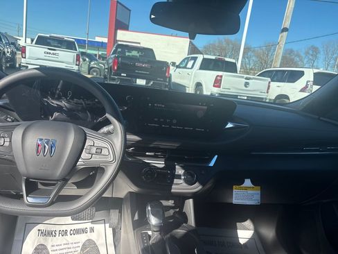 New 2026 Buick Envista Preferred w/ Convenience II Package image 16
