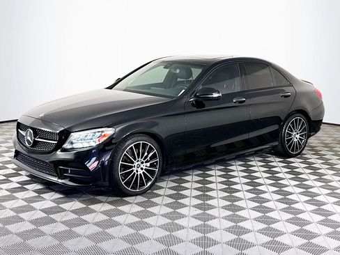 Used 2021 Mercedes-Benz C 300 Sedan image 4