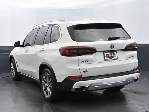 Used 2022 BMW X5 xDrive45e w/ Luxury Seating Package image 4