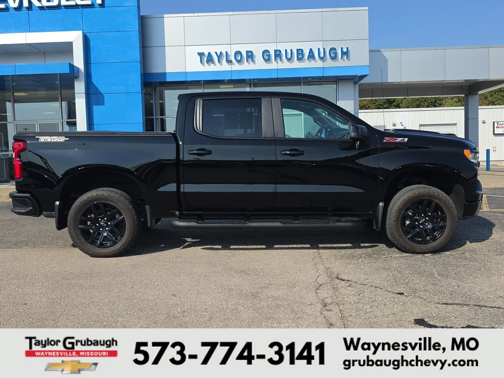 Used 2025 Chevrolet Silverado 1500 LT Trail Boss w/ Convenience Package II AWD/4WD image 1