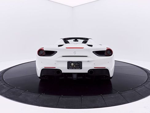 Used 2019 Ferrari 488 Spider RWD image 23