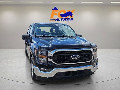 Used 2023 Ford F150 XLT image 2