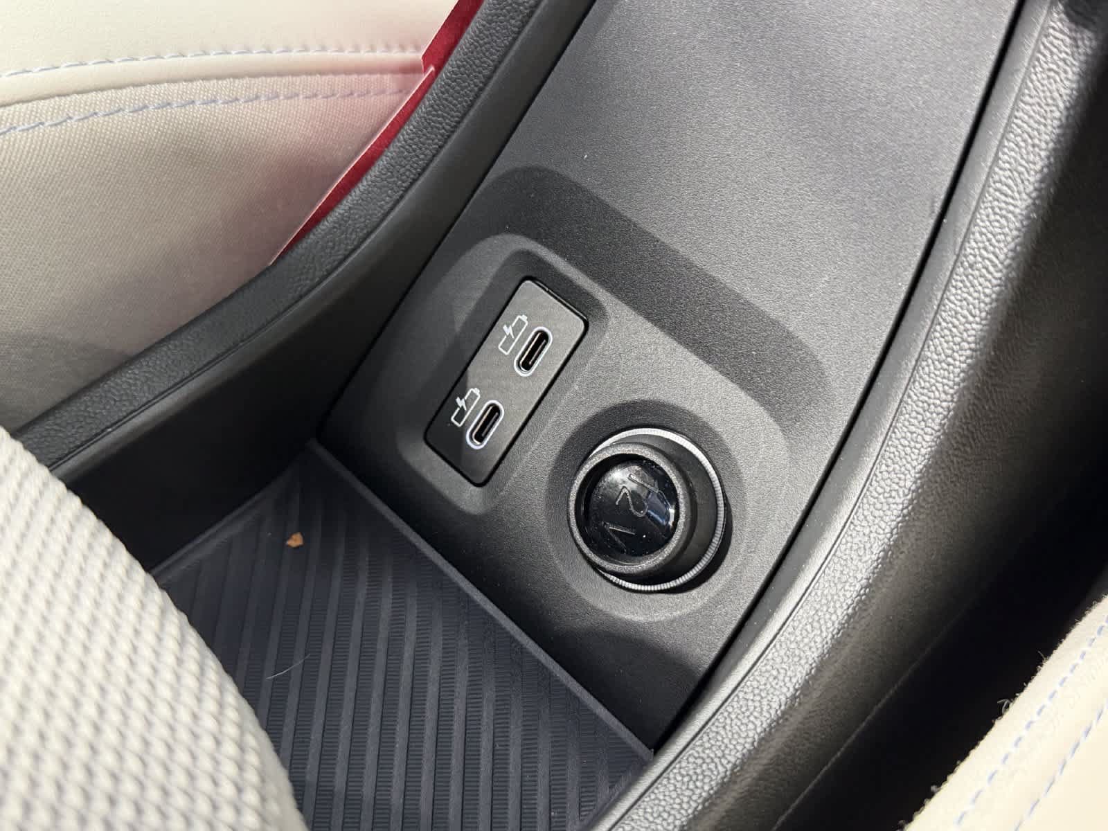 Used 2025 MINI Cooper 2-Door Hardtop FWD image 22