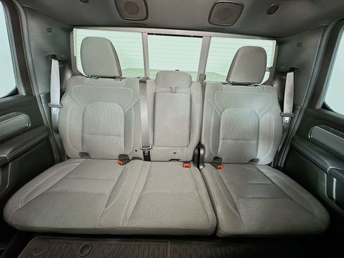 Used 2024 RAM 1500 4x4 Crew Cab image 13