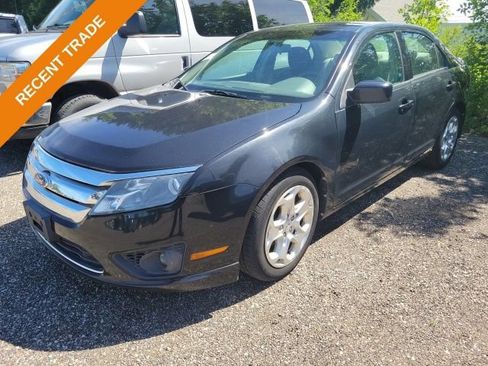 Used 2010 Ford Fusion SE FWD image 1