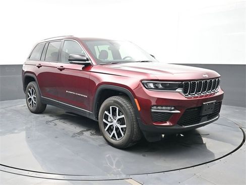 Used 2024 Jeep Grand Cherokee Limited w/ Trailer Tow Package image 23