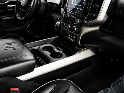 Used 2019 RAM 1500 Laramie image 29