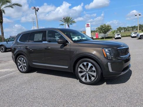 Used 2021 Kia Telluride EX w/ EX Premium Package AWD/4WD image 2