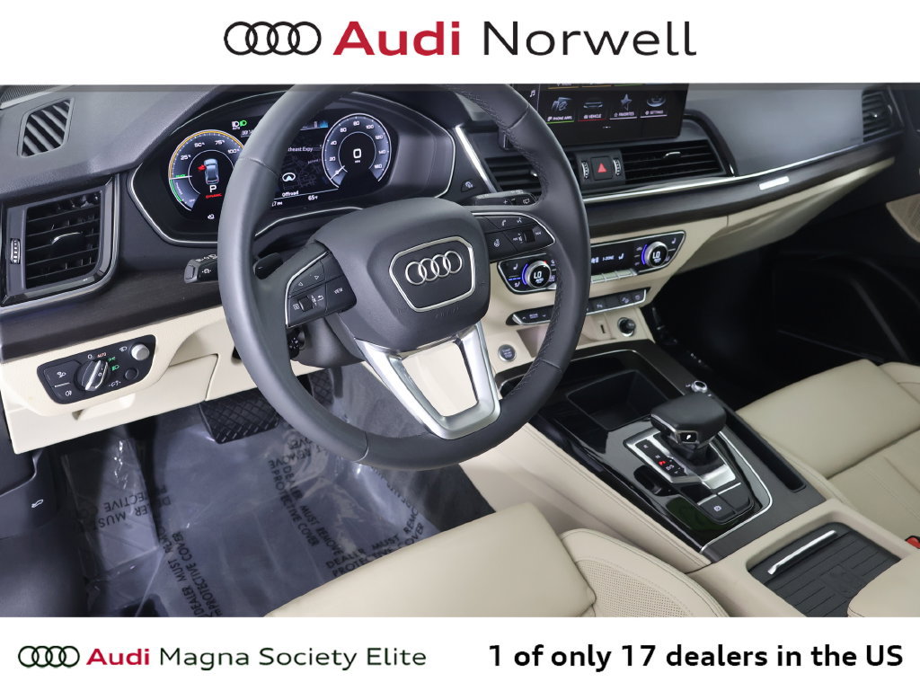 Used 2023 Audi Q5 e Prestige AWD/4WD image 2