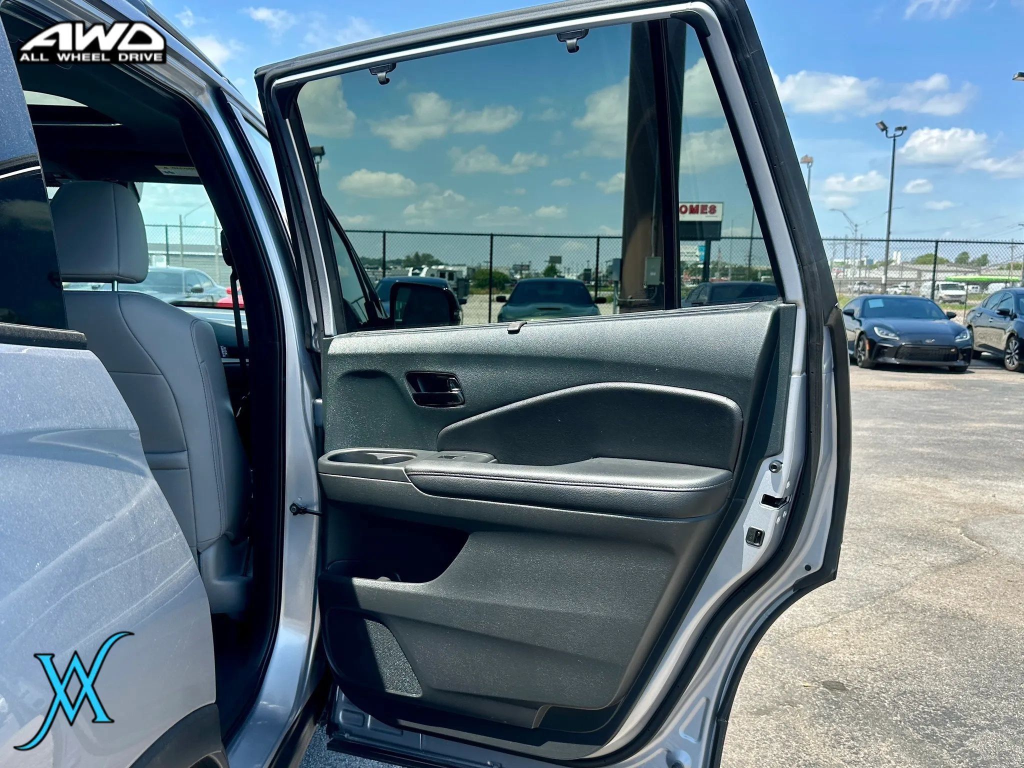 Used 2023 Honda Passport Elite image 25