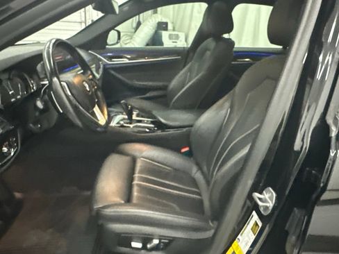 Used 2019 BMW 530e w/ Convenience Package RWD image 27