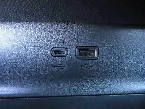 New 2026 Chevrolet Equinox LT w/ LPO, Floor Liner Package image 10