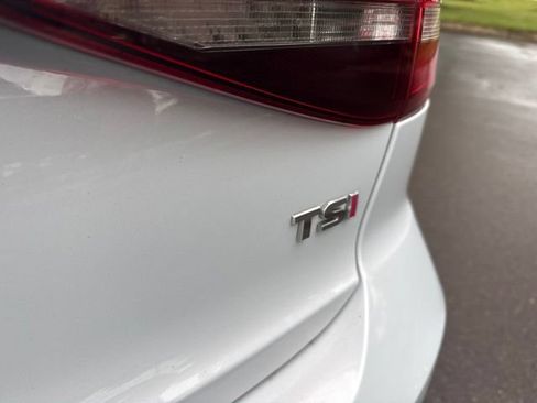 Used 2018 Volkswagen Jetta SE FWD image 9