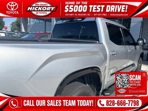 Used 2023 Toyota Tundra Platinum AWD/4WD image 1