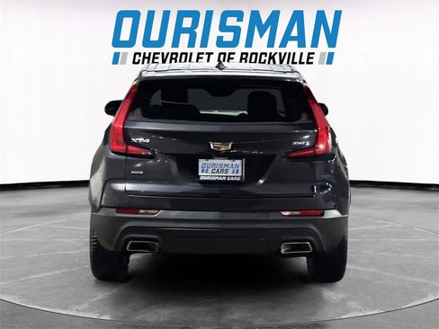 Used 2022 Cadillac XT4 Luxury w/ Cold Weather Package image 5