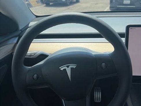 Used 2022 Tesla Model Y Performance AWD/4WD image 8