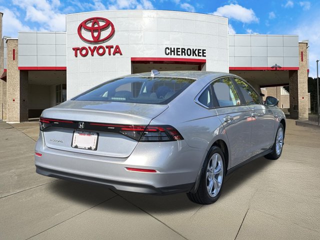 Used 2025 Honda Accord LX image 5