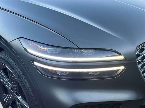 Used 2024 Genesis GV70 2.5T w/ Sport Prestige Package image 12