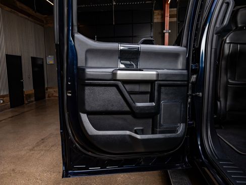 Used 2021 Ford F250 Platinum w/ FX4 Off-Road Package image 38