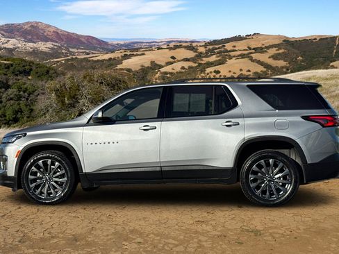 Certified 2023 Chevrolet Traverse RS image 7