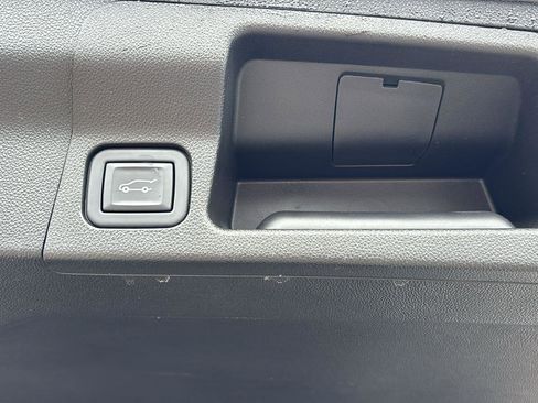 Certified 2023 GMC Acadia AT4 w/ Preferred Package image 19