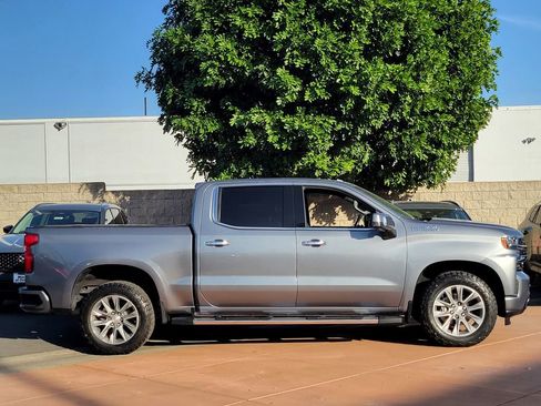 Used 2019 Chevrolet Silverado 1500 High Country w/ Technology Package image 36