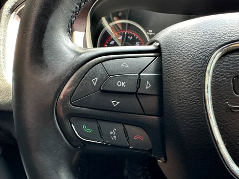 Used 2017 Dodge Charger SE image 31