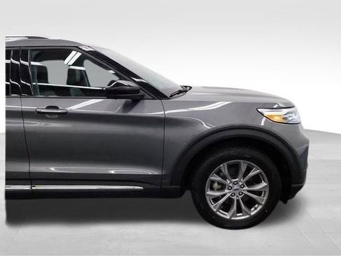Used 2023 Ford Explorer Limited image 25