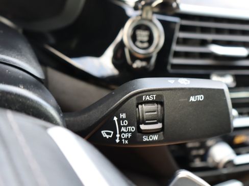Used 2020 BMW 530i w/ Convenience Package RWD image 23
