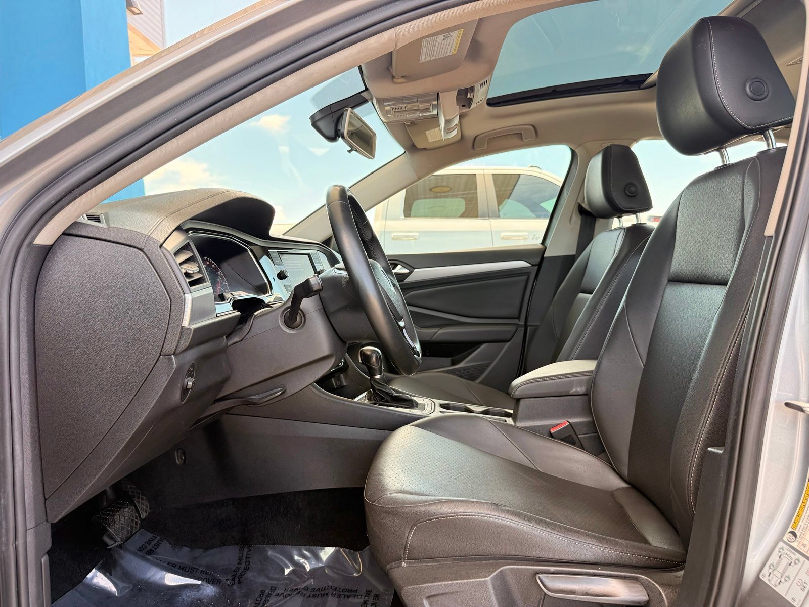 Used 2019 Volkswagen Jetta SE FWD image 15