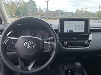 Used 2024 Toyota Corolla LE video 2