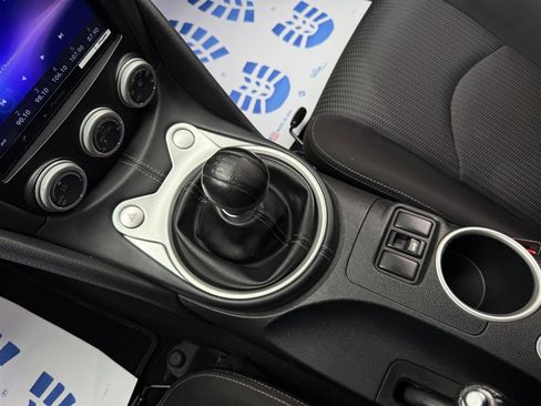 Used 2020 Nissan 370Z Coupe image 47