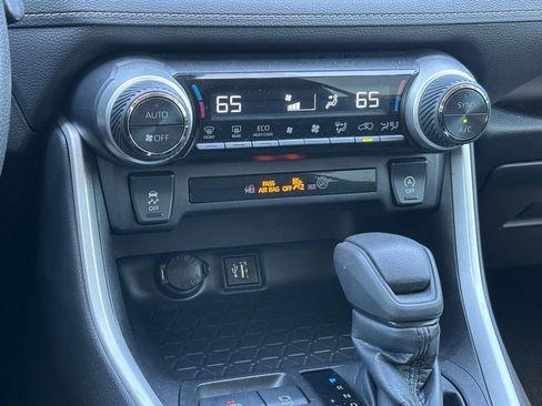 Used 2023 Toyota RAV4 XLE image 21