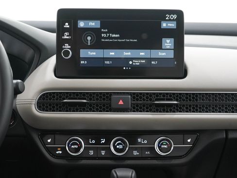 Used 2027 Honda HR-V EX-L image 17