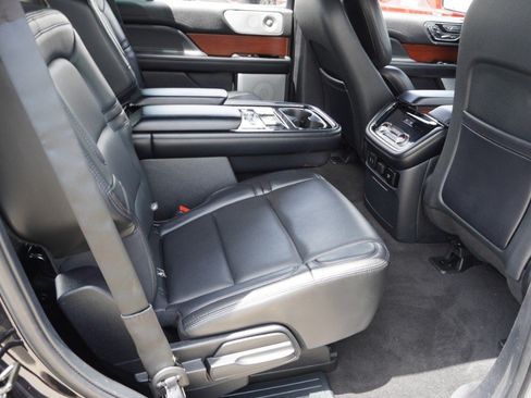 Used 2020 Lincoln Navigator Reserve w/ Equipment Group 208A Reserve AWD/4WD image 31