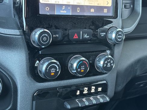 New 2026 RAM 1500 Tradesman AWD/4WD image 18
