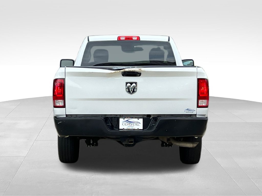 Used 2018 RAM 1500 Express RWD image 10