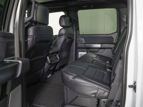 Used 2026 Ford F450 Platinum image 16