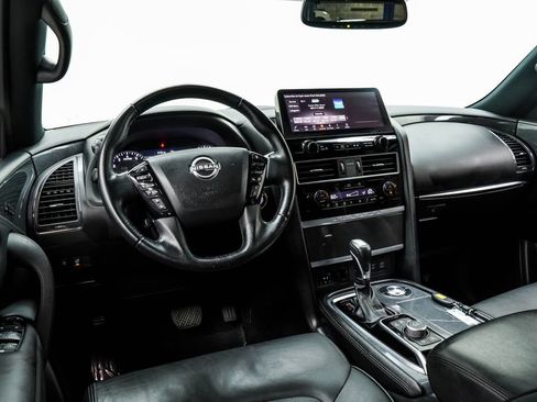 Used 2023 Nissan Armada SL w/ Midnight Edition Package RWD image 5