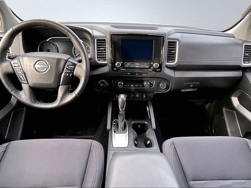 Certified 2024 Nissan Frontier SV w/ Hardbody Edition image 17