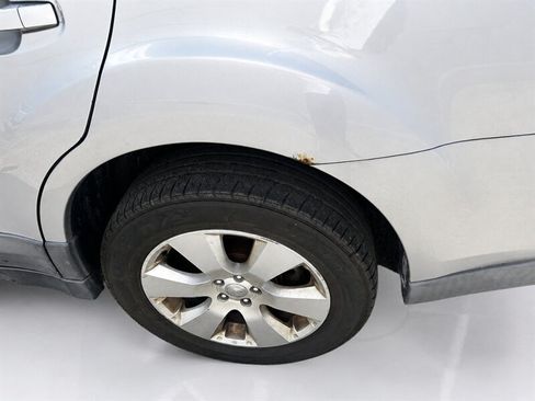 Used 2011 Subaru Outback 2.5i Premium w/ All-Weather Pkg AWD/4WD image 27