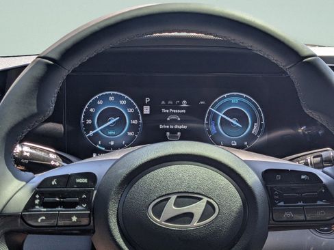 New 2025 Hyundai Elantra SEL FWD image 27