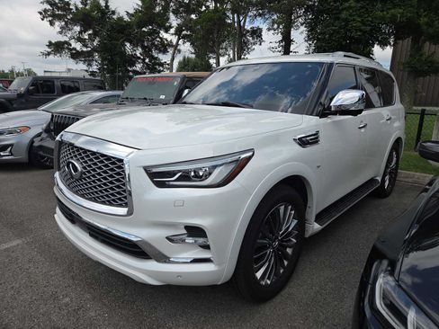 Used 2019 INFINITI QX80 Luxe w/ Proactive Package AWD/4WD image 9