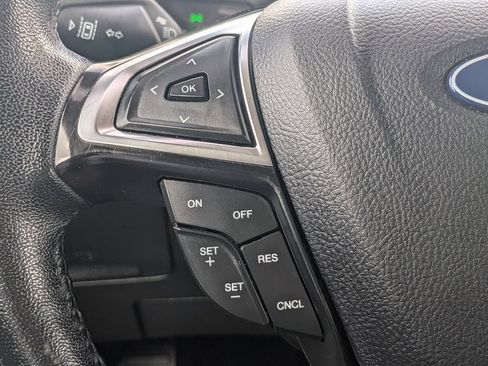 Used 2024 Ford Edge SEL AWD/4WD image 24