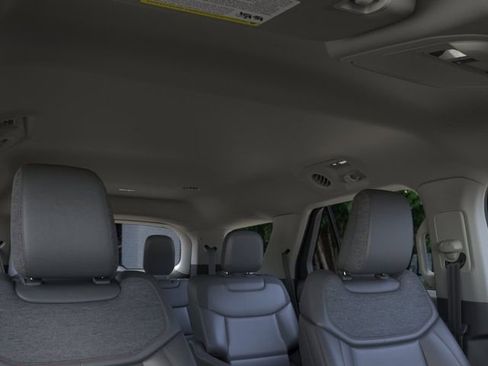 New 2026 Ford Explorer Active image 22