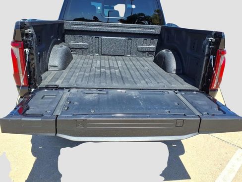 Used 2025 Ford F150 Platinum w/ Equipment Group 702A High AWD/4WD image 28