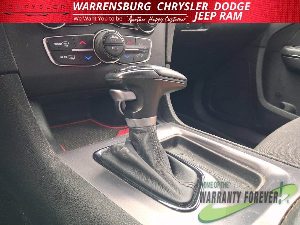 Used 2022 Dodge Charger SXT w/ Blacktop Package AWD/4WD image 22