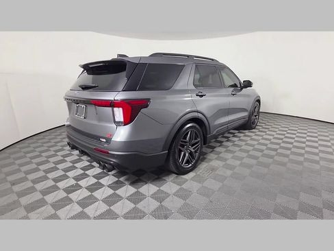 Used 2025 Ford Explorer ST w/ Sun And Sound Package AWD/4WD image 39