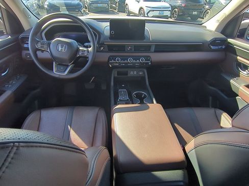 Used 2023 Honda Pilot Elite image 21