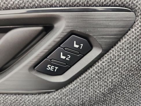 New 2026 Subaru Outback Limited XT AWD/4WD image 9